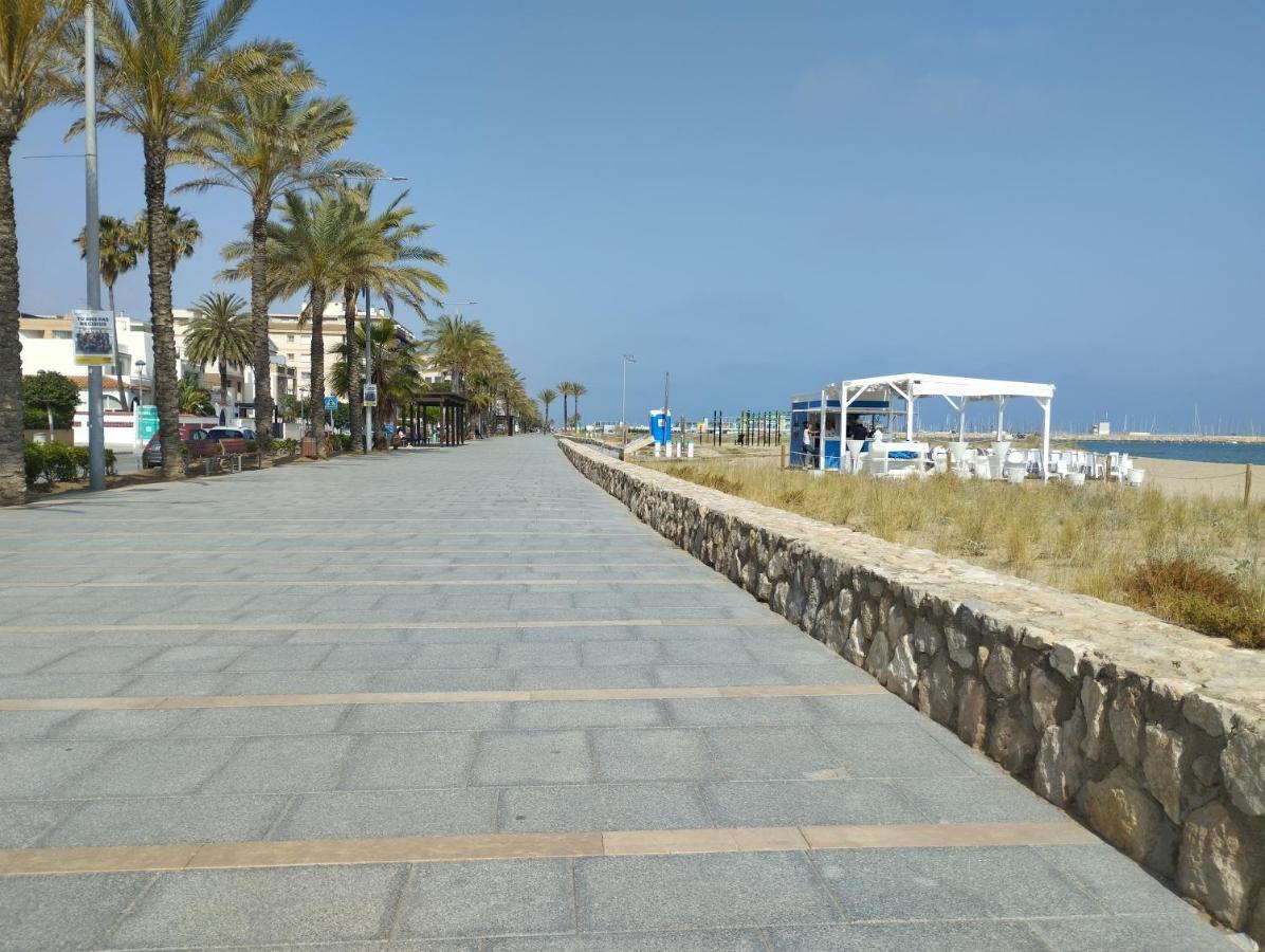 Atico Frente Al Mar Con Parking Para 5 Personas Калафелл Экстерьер фото